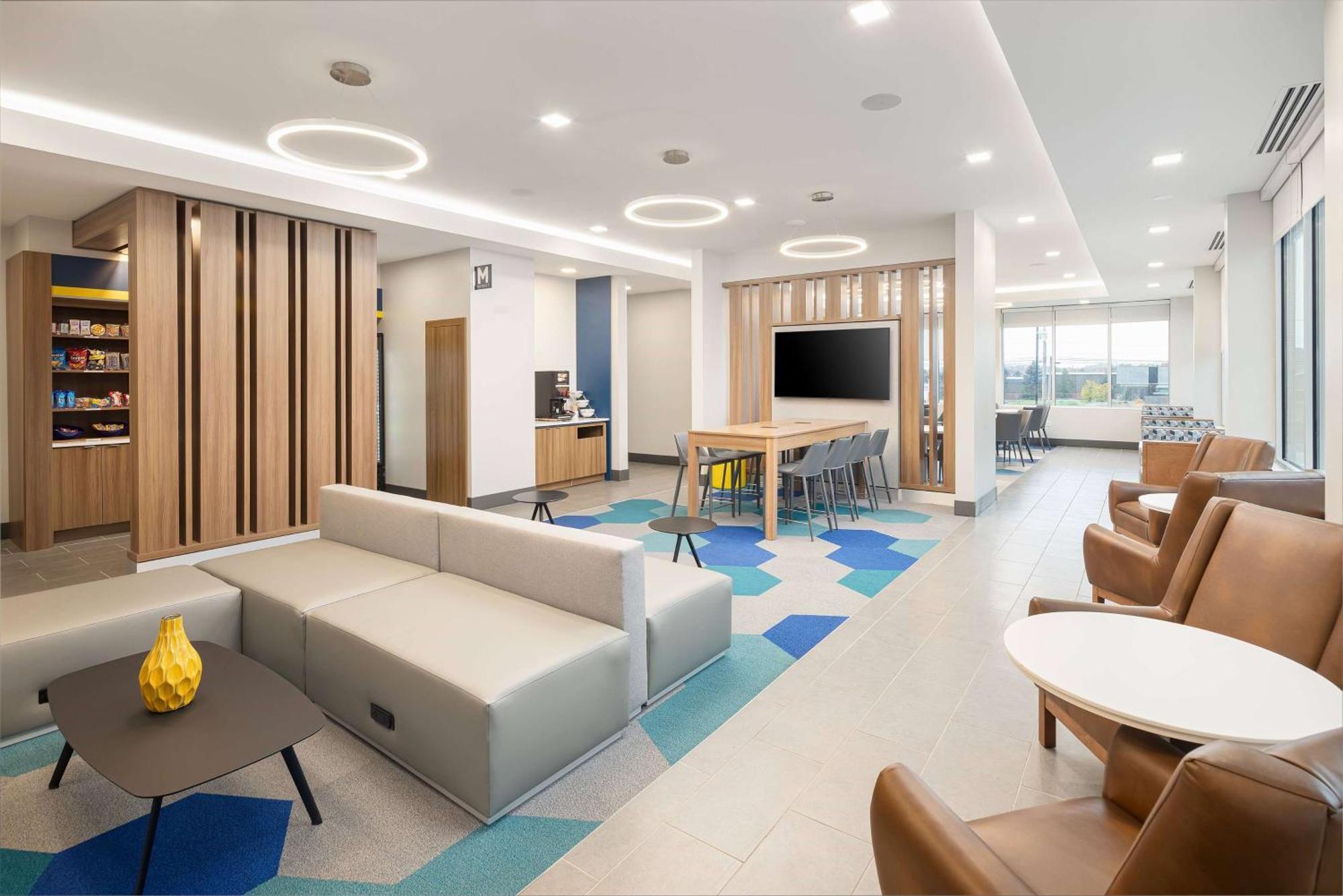 Microtel Inn & Suites By Wyndham Macedon المظهر الخارجي الصورة