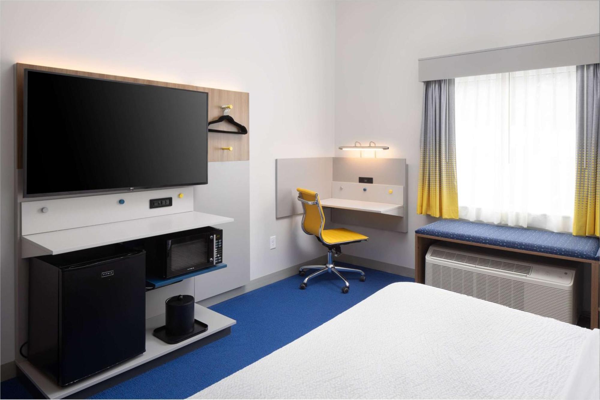 Microtel Inn & Suites By Wyndham Macedon المظهر الخارجي الصورة